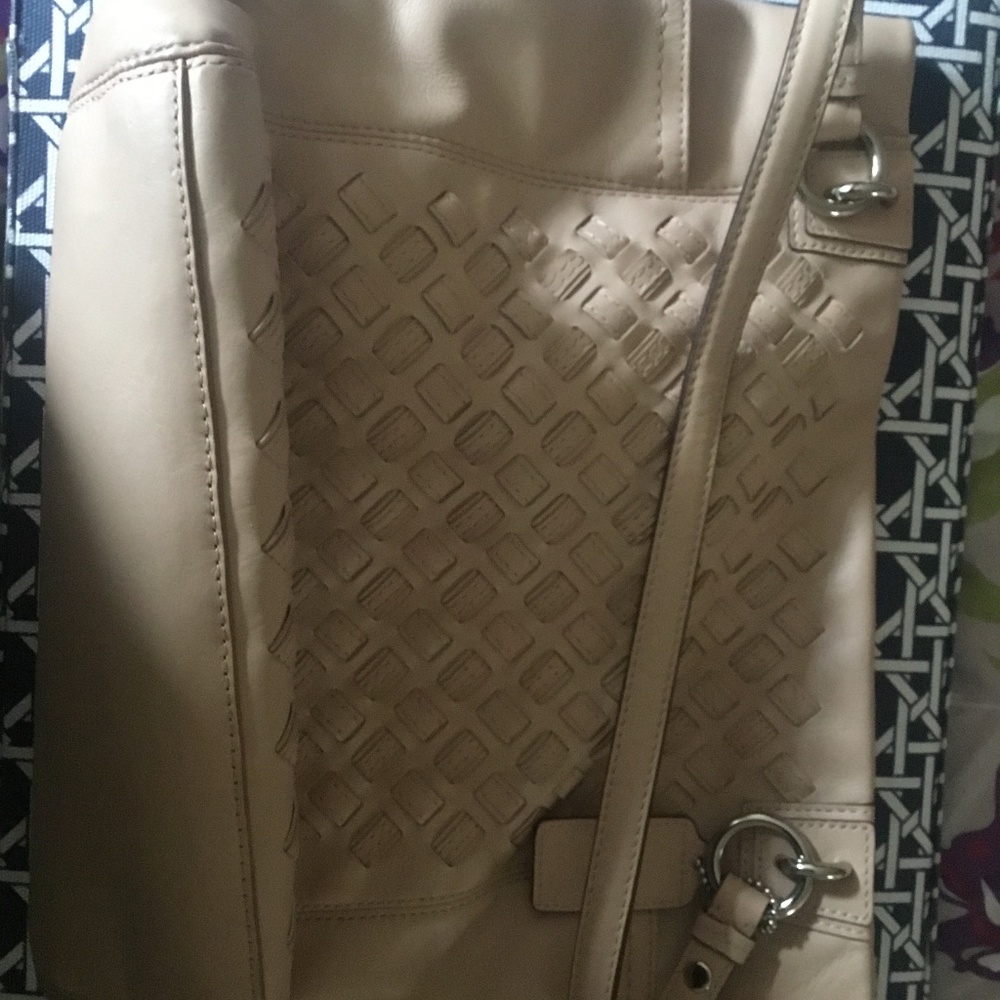 Beautiful coach bag 100% Authentic
